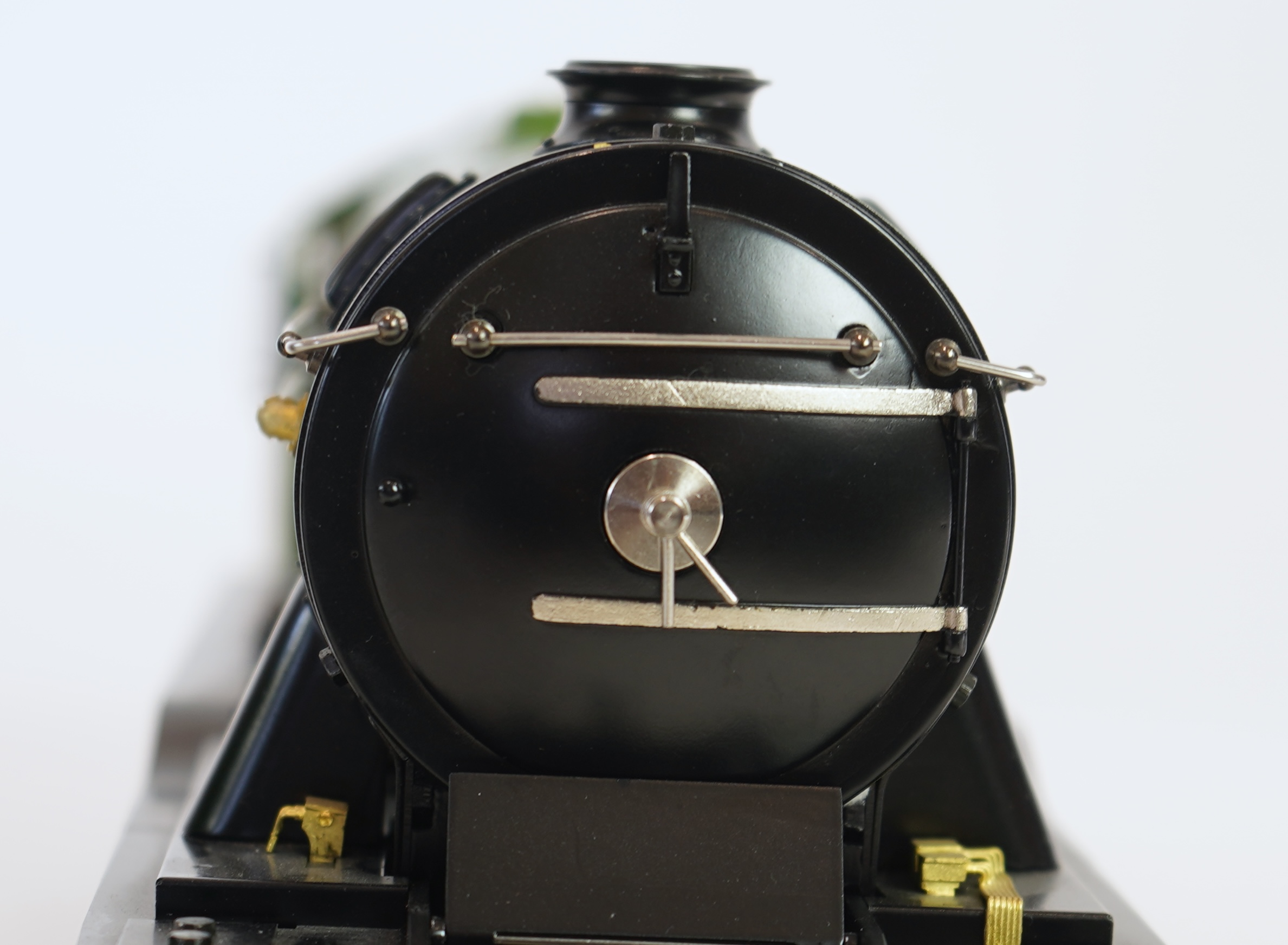 A Gauge One Aster Hobbies live steam LNER Class A3, 4-6-2 tender locomotive, Flying Scotsman 4472, the factory ‘Built Up’ version, spirit fired working three cylinder motion, with assembly instructions, operating instruc